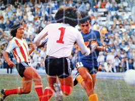 1982:  Boca le ganó a Unión (Santa Fe) 4 a 0 