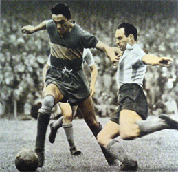 1954:  Boca le ganó a Racing Club 2 a 1 